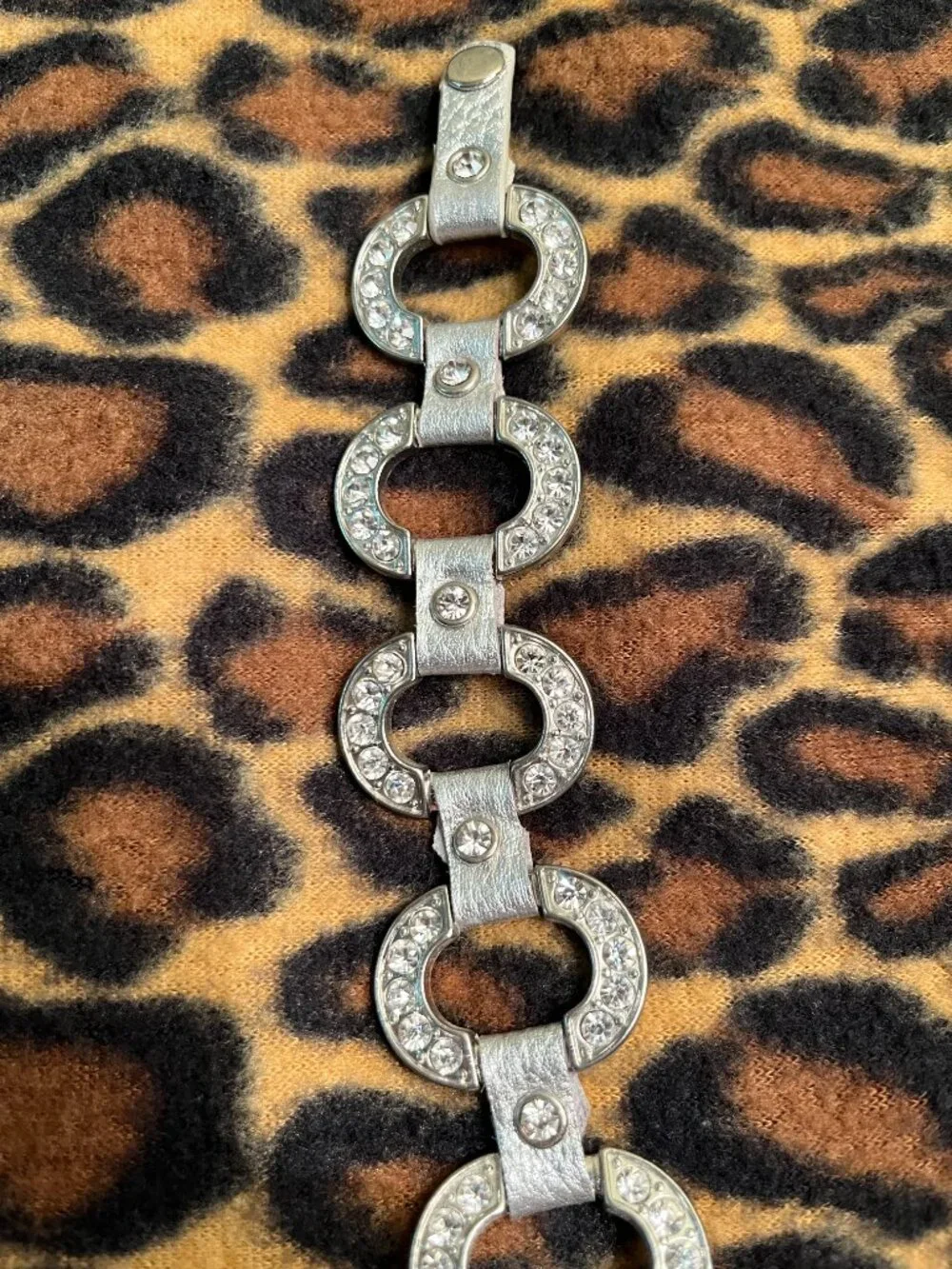Guang Tong Silver Leather Bracelet w/ Adjustable Button Closures